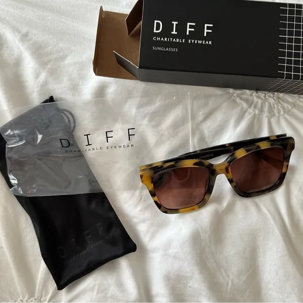 DIFF eyewear Brand New NWT Meredith sunglasses - Image 6
