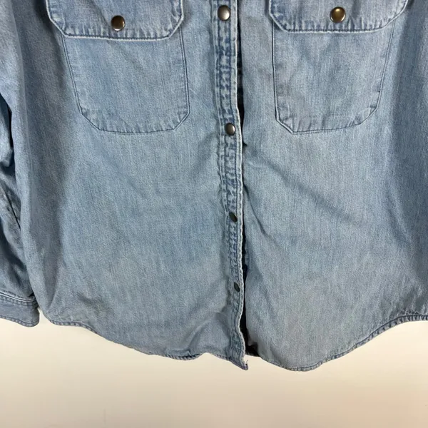 American Eagle Flannel Lined Denim Shirt Womens Small Oversized‎ Distressed Blue - Image 3