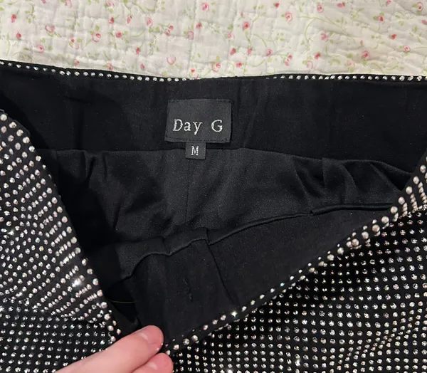 Sparkly Shorts Black Size M - Image 2
