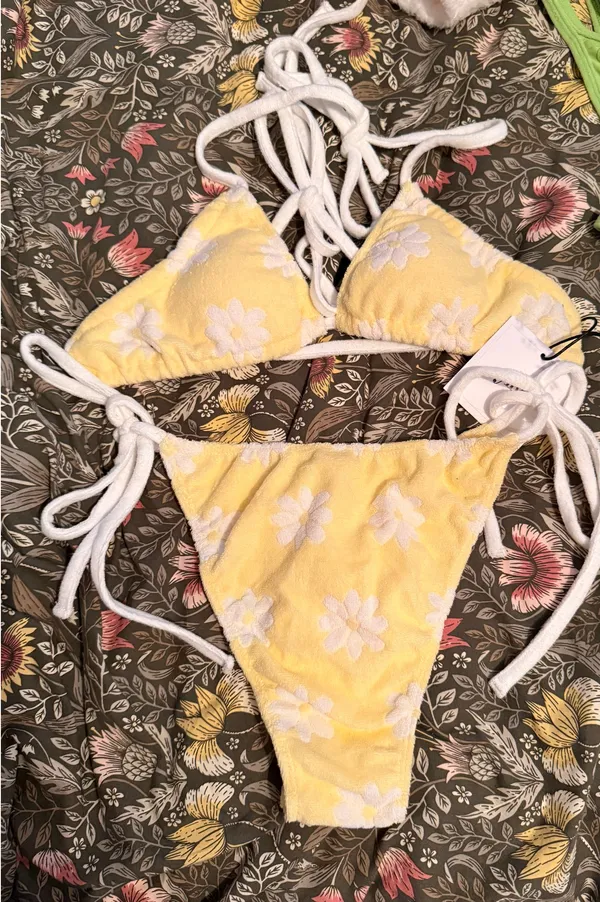 Yllw swim suit Yellow Size M - Image 3