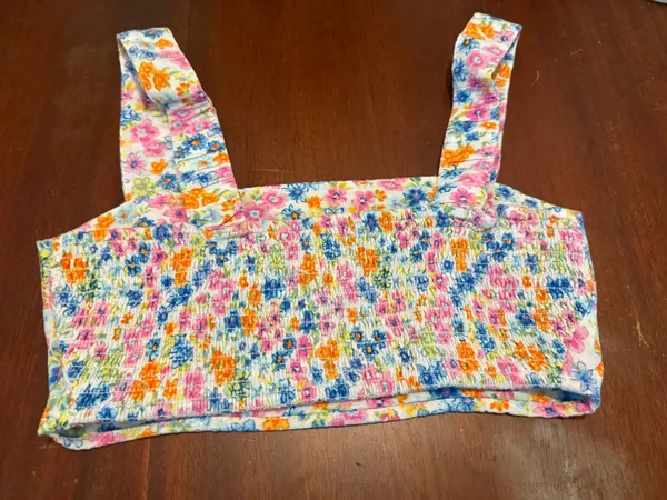 AE crop top Multiple Size M - Image 2
