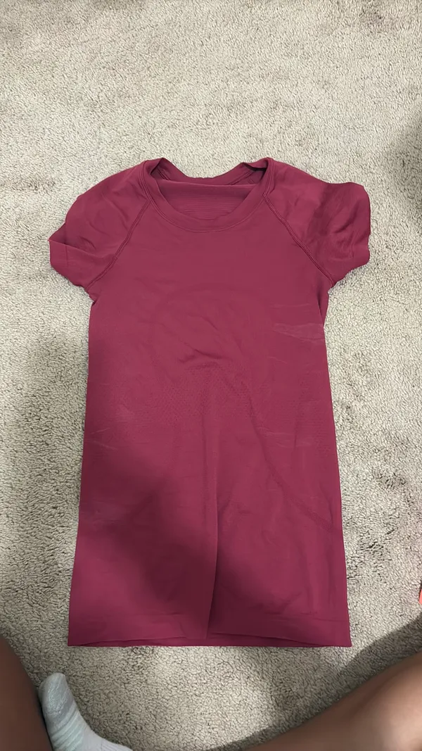 Lululemon Maroon Swiftly Short Sleeve Tech - Image 4