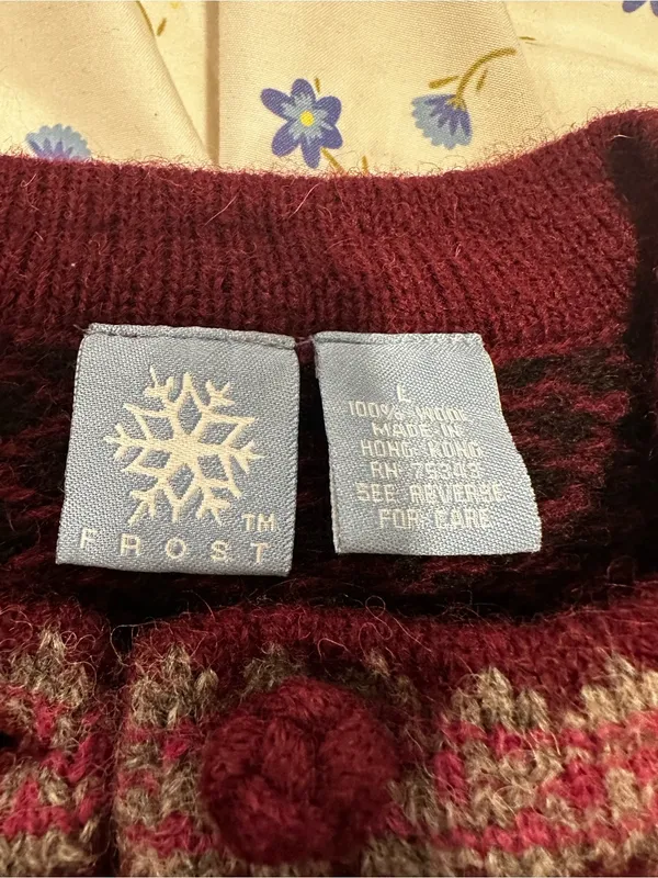 VTG Frost Fair Isle Sz:M geometric knit burgundy/pink Wool Cottagecore cardigan. - Image 10