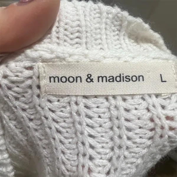 Moon & Madison Sweater Womens L Cream Tan Gray Colorblock Cropped Pullover - Image 7