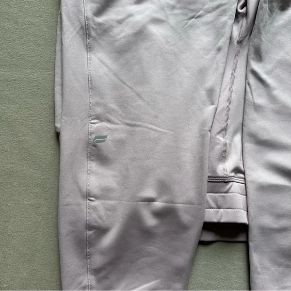 Fabletics On-The-Go Cold Weather Pink Jogger BNWT - Image 8