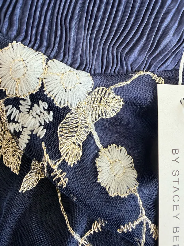 Alice + Olivia Navy Embroidered Maxi Dress XS Floral Mesh Wedding Evening Gown - Image 3