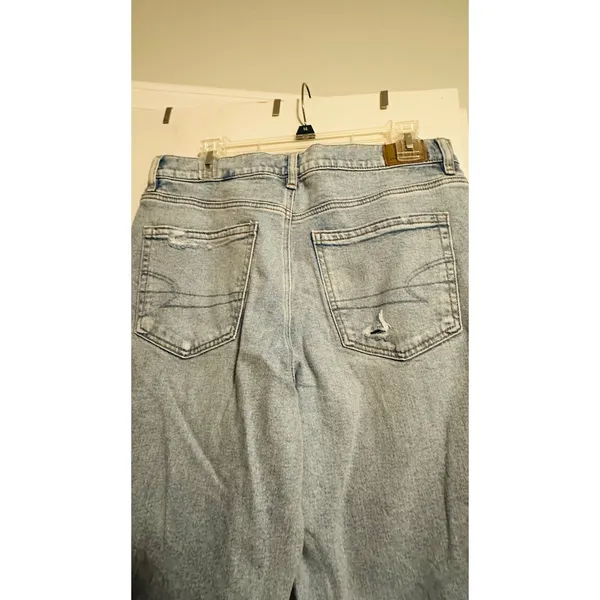 AMERICAN EAGLE Skylight Blue Strigid Ripped Knee High-Waisted Stovepipe Jeans - Image 11