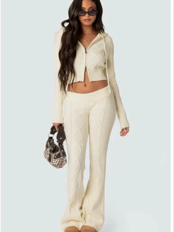 Edikted Ray Cable Stitch Knit Flare Sweater Pants - Image 4