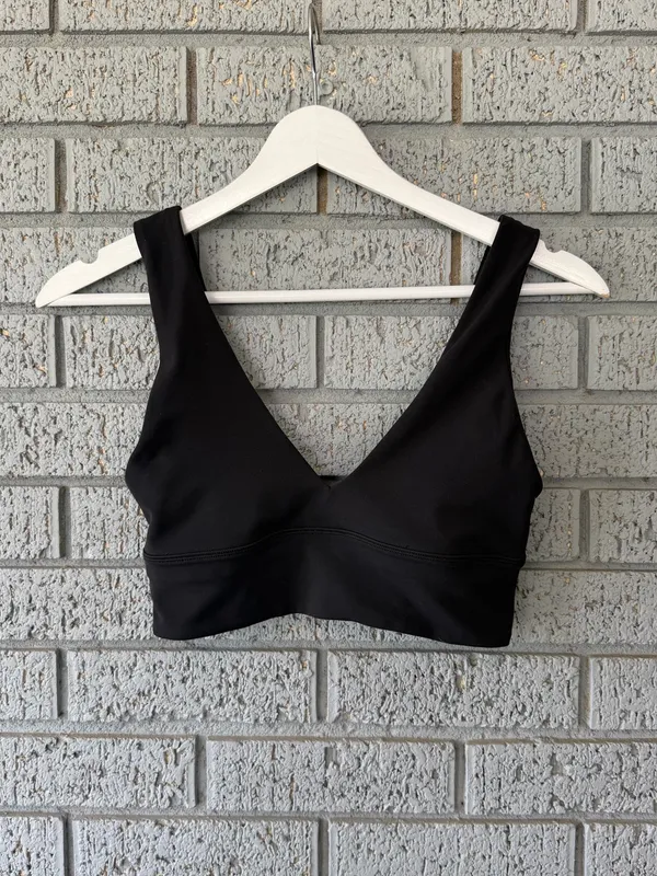 Lululemon Align V Neck Bra *Light Support, A/B Cup Black Size 4 - Image 3