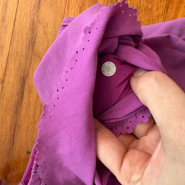 Lululemon Hit It Shorts Magenta Scalloped Hem Size 10 - Image 6