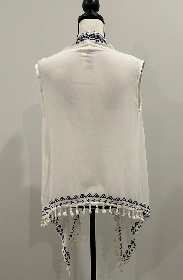 Alya Bohemian Embroidered Vest - Image 4