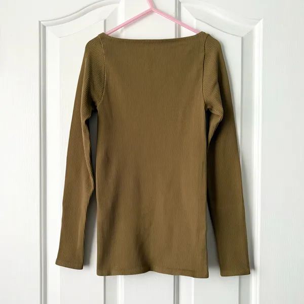 NWOT Caught Your Eye Seamless Top XS/S - Image 5