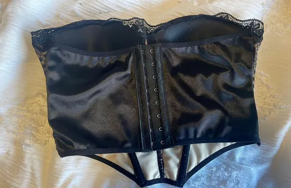 SheIn Lace Bustier Tube Top - Image 4