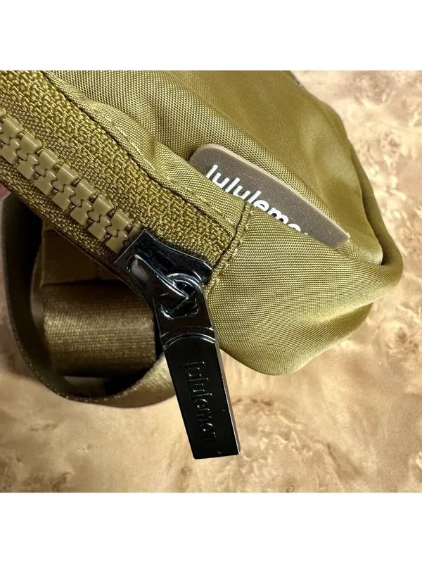 Lululemon Everywhere Belt Bag Olive Green Nylon Crossbody Waist Pack Black Logo - Image 3