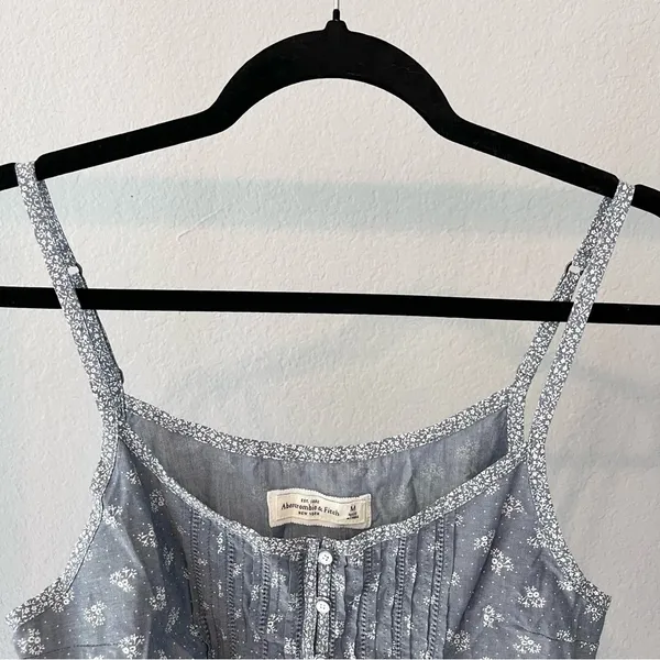 ABERCROMBIE & FITCH Denim Blue Spaghetti Strap Crop Top Medium NWT - Image 2