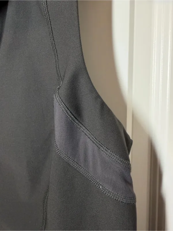Lucy Activewear Women’s Performance Running Vest Gray Size L - Image 4