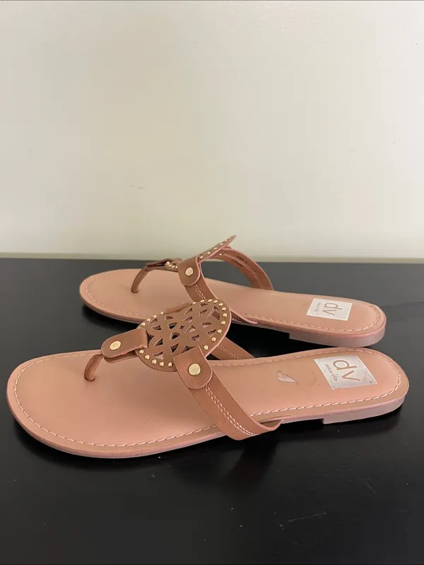 Dolce Vita Grimm Cognac Leather Thong Sandals with Decorative Medallion - Image 5