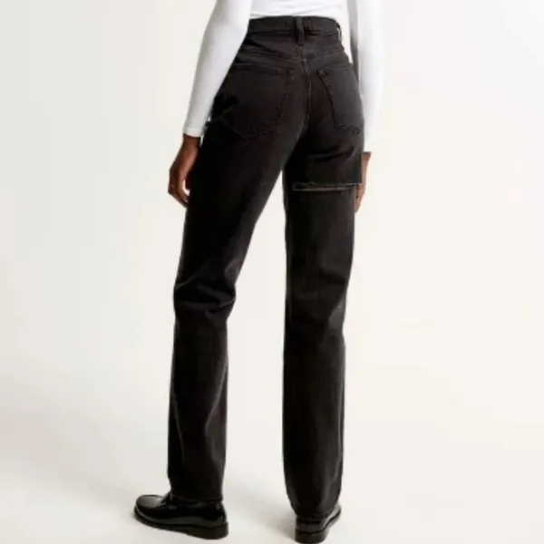 Abercrombie and Fitch 90s Relaxed High Rise Jean Size 26 - Image 2