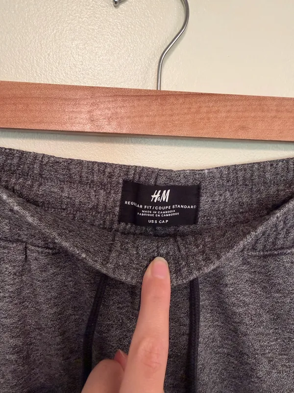 H&M charcoal high waisted drawstrings lounge shorts - Image 5