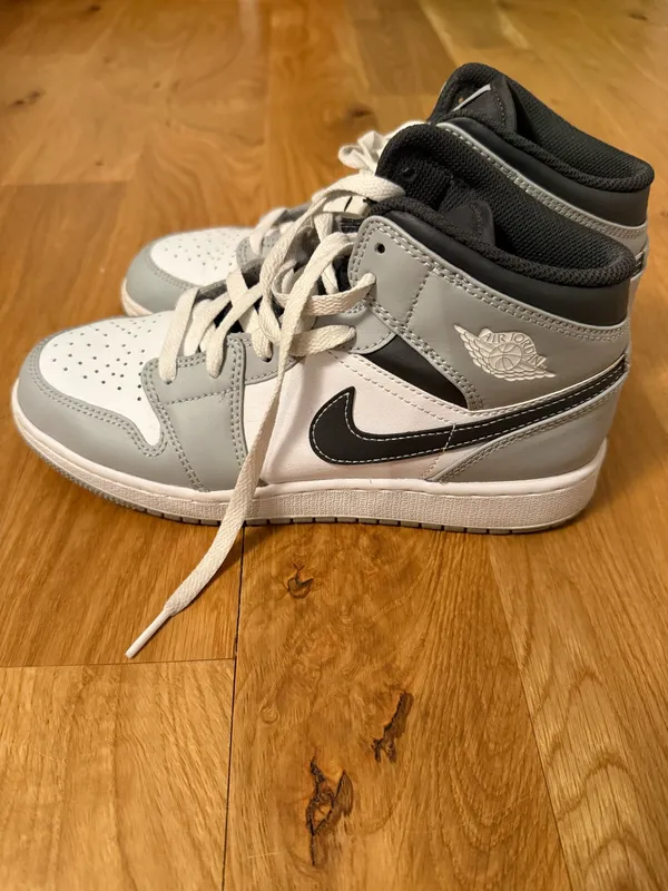 Nike Jordan Mid - Image 4