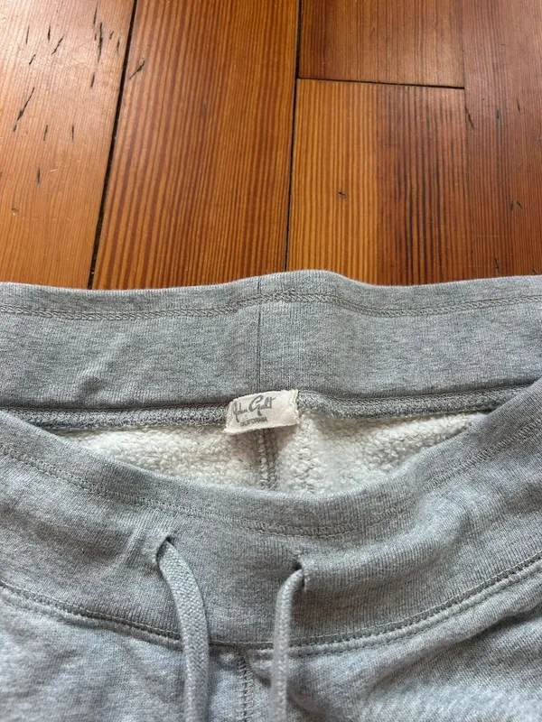 Brandy Melville Grey Hillary Sweats Dark - Image 3
