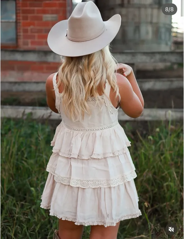 Le Lis Cream Dress - Image 2