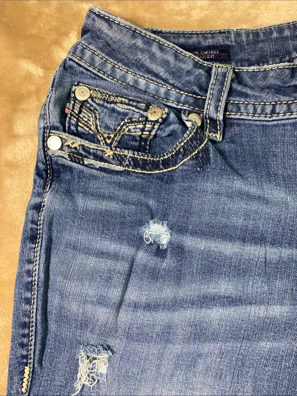 Vigoss Medium Blue Bootcut Jeans with Embroidered Back Pockets - Image 5