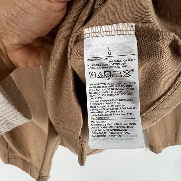 Gap Super Soft Modal Blend Modern Button Front Utility‎ Shirt Long Sleeve Tan - Image 8