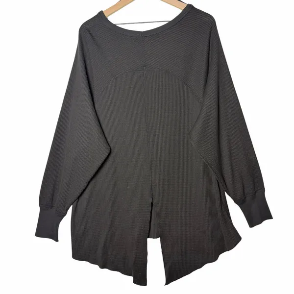 Free People Black Thermal Long Sleeve Slit Back Shirt Women's size M - Image 2