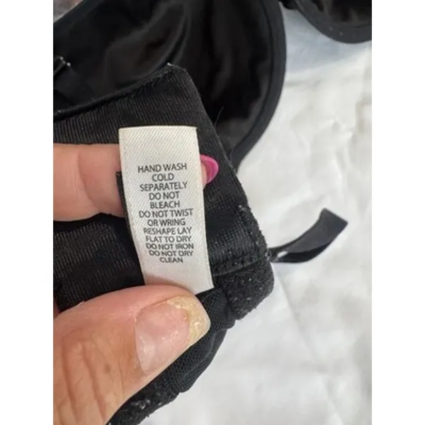 Paramour by Felina 255455 Gorgeous Memory Foam Bra Women's 36DD Black - Image 6