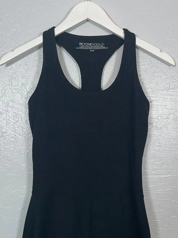 Beyond Yoga Women S Black Space Dyed All Around Jumpsuit Built in Bra Bootcut - Image 4