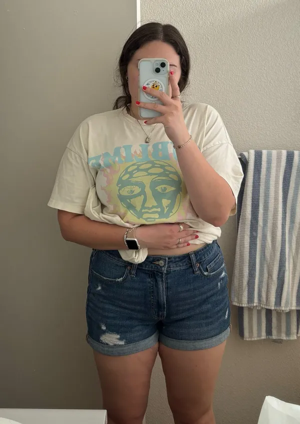 Old Navy Shorts - Image 3