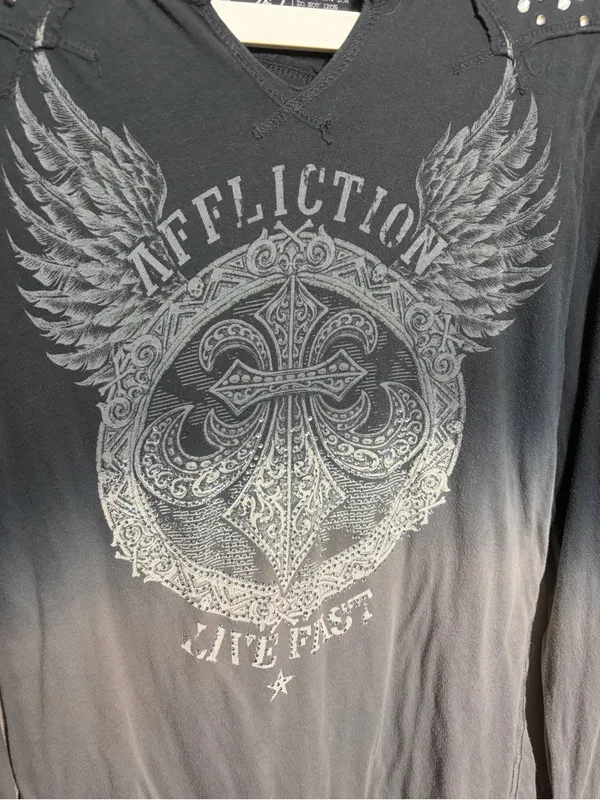 Affliction long sleeve tee studded rhinestones Live Fast black gray ombré - Image 4
