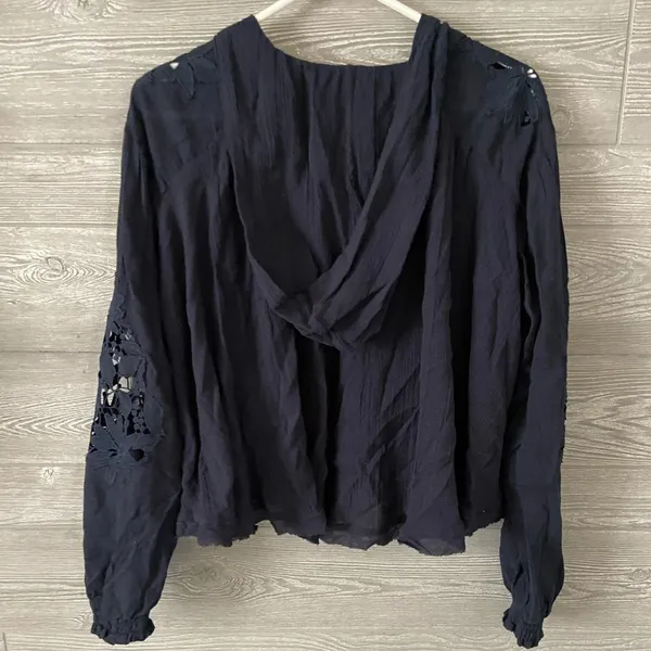 Free People Navy Blue Hooded Peasant‎ Blouse Eyelet Lace Tassel XS OB639387 - Image 4