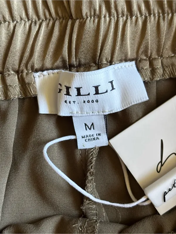 NWT Petal & Pup Gilli Luca Olive Green Satin Cargo Jogger Pants Size M - Image 5