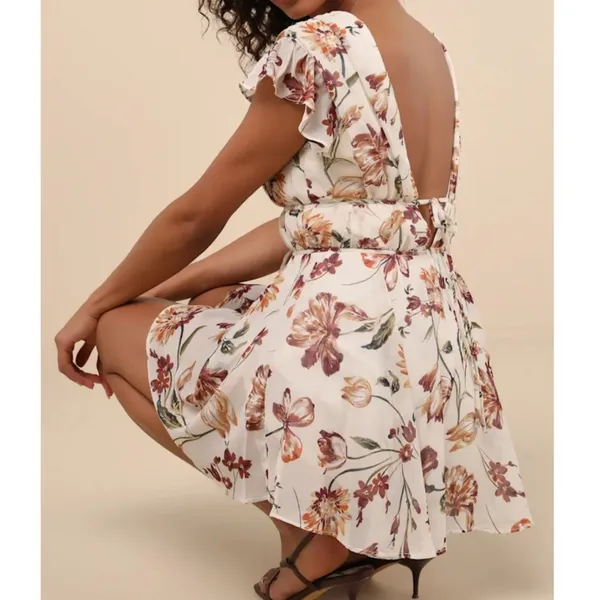 Lulus Flirty Ways Cream Floral Print Flutter Sleeve Romper - Image 3