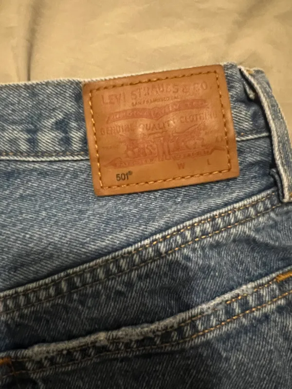 Levi's 501 Shorts - Image 3
