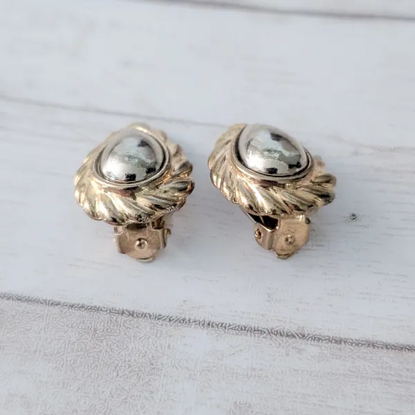 Vintage Clip On Earrings Silver Tone & Gold Tone Teardrop - Condition Issues - Image 5