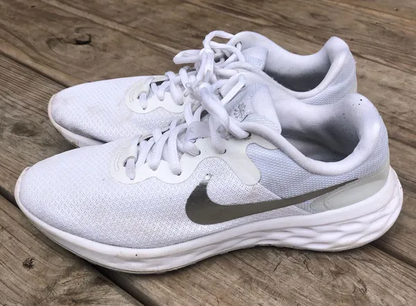Nike Running Sneaker  Revolution 6 White  - Image 2