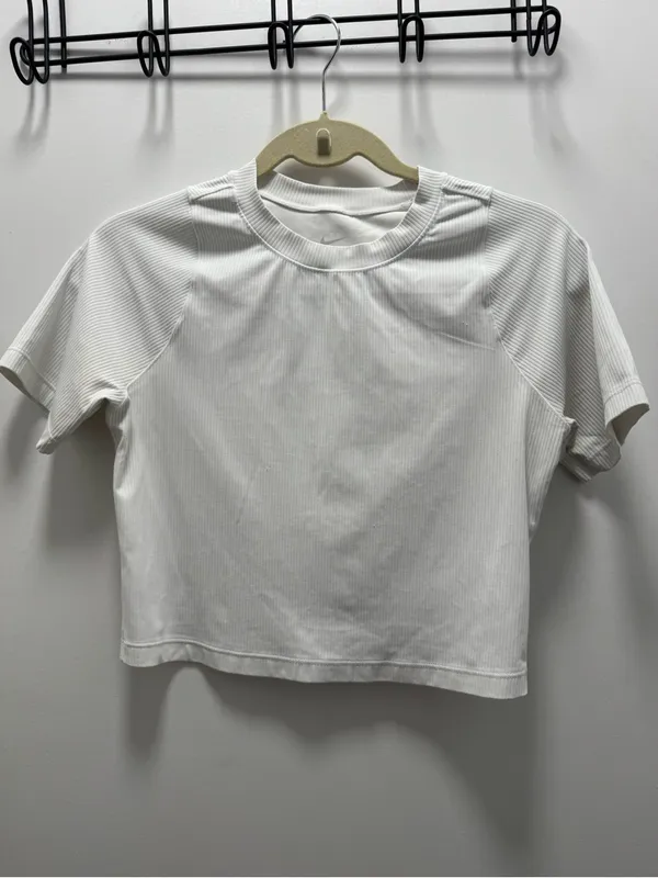 Nike Women’s Zenvy Cropped White Ribbed Top Medium Form Fitting Dri-Fit - Image 3