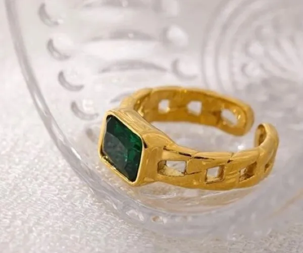 Green crystal gold link ring - Image 4
