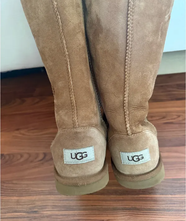 UGG Boots Women’s Tall Chestnut Classic - Image 2