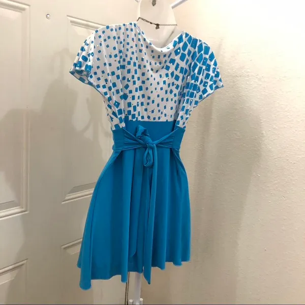Vintage 90s USA Pinup Rockabilly Babydoll Coquette Blue white polka dot mini dress V-neck tie belted short sleeve #celestial #fairycore #mermaid Measurement in pics - Image 2