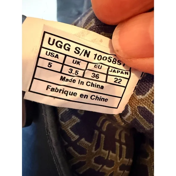 UGG Boots Womens 5 Blue Bailey Button‎ Triplet Tall Suede - Image 7
