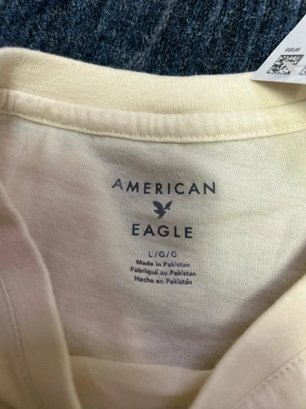 American Eagle Graphic Tee - Image 8
