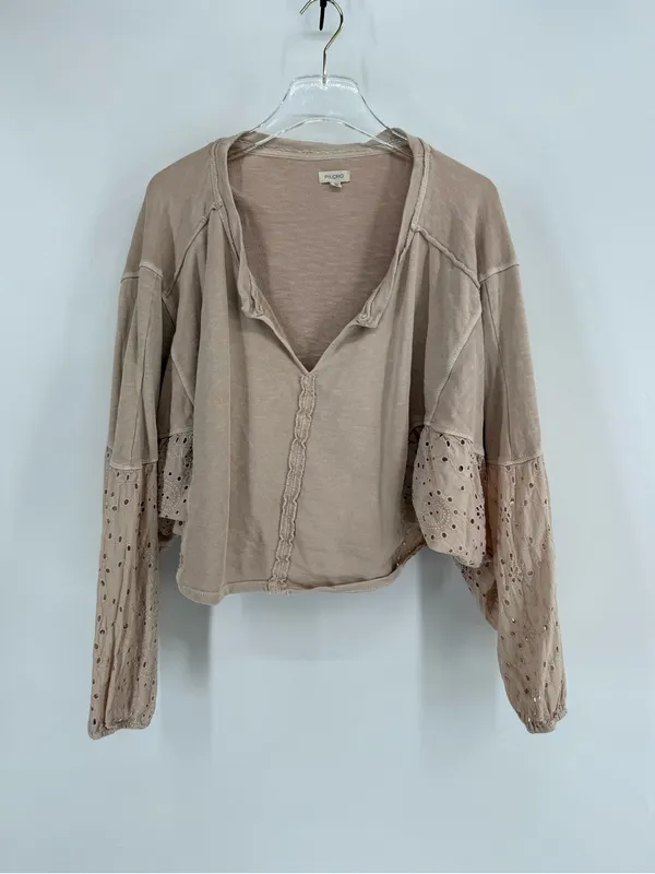 Anthropologie Pilcro Batwing Eyelet Sweatshirt size large - Image 3