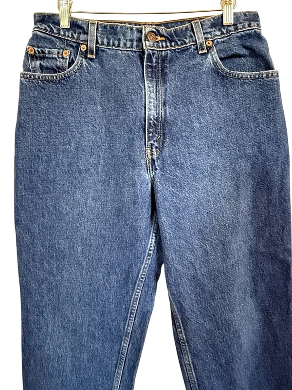 Levis Vintage 550 Jeans Women’s Size 14 Reg Relaxed Fit Tapered Leg 100% Cotton - Image 2