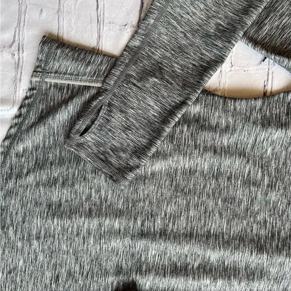 Z By Zella Hoodie Shirt Womens Medium Gray Reflective Running Outdoor 1/4 Zip - Image 11