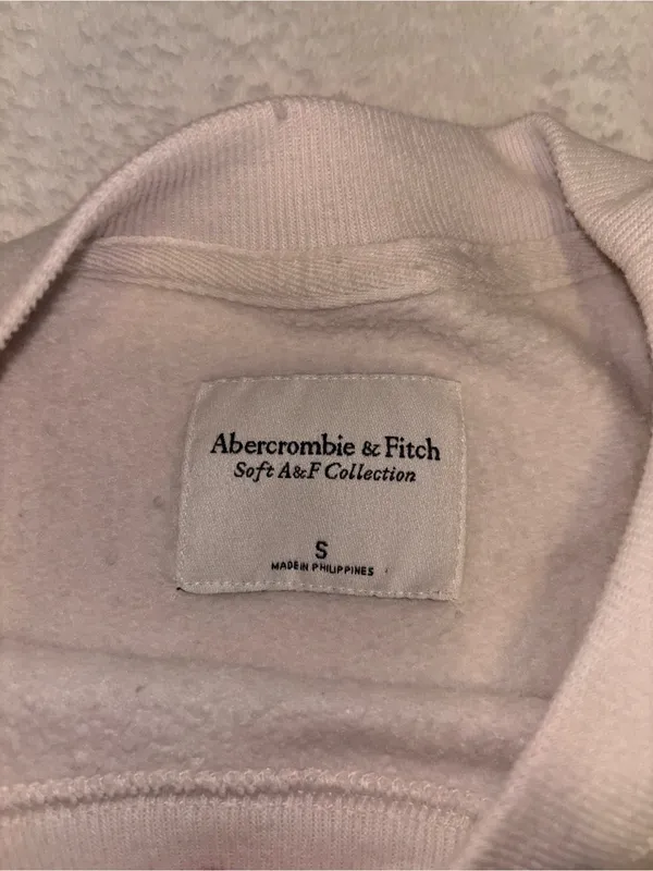 Abercrombie & Fitch Sweatshirt - Image 4