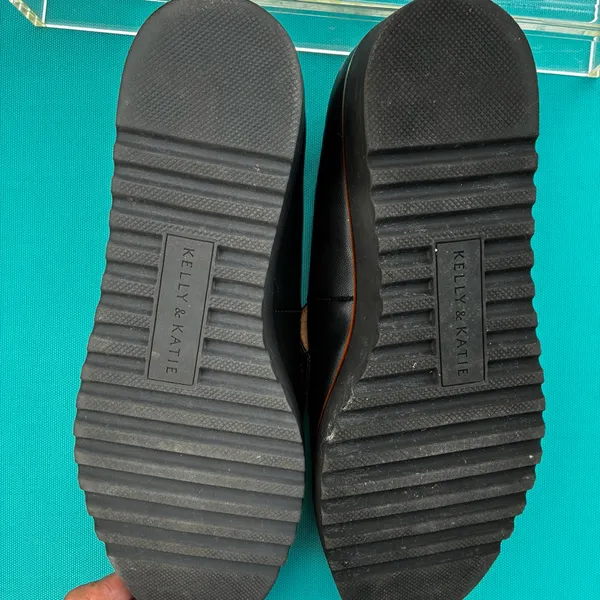 Kelly & Katie Black Flats Sleek Slip-On Loafers - Image 6